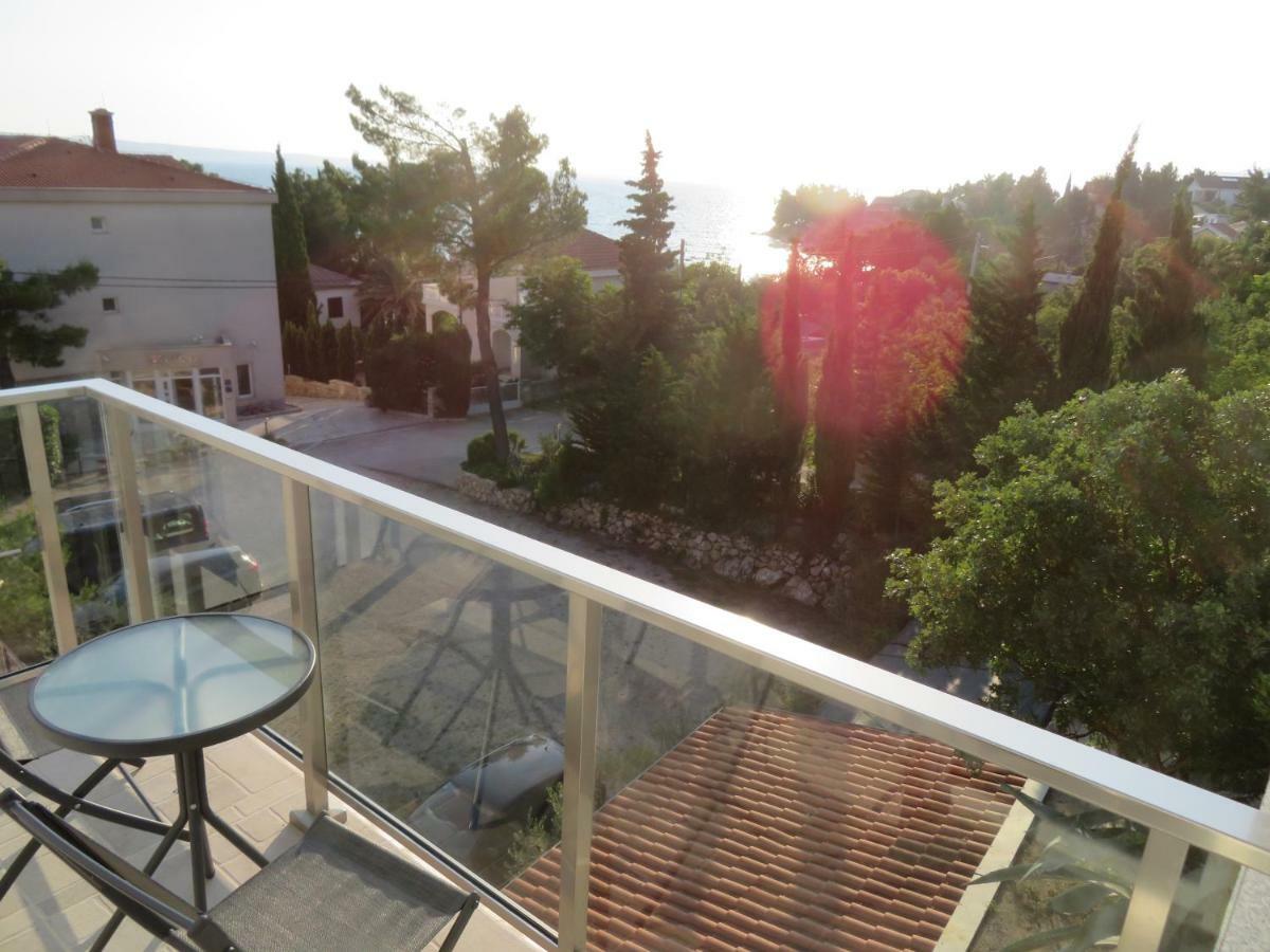 Vila Velvet Hotel Starigrad Paklenica Bagian luar foto