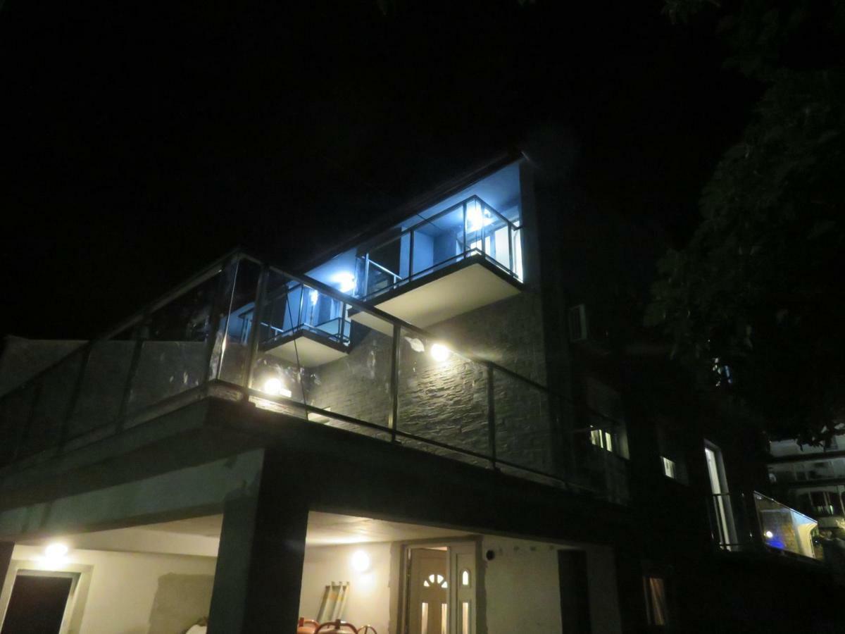 Vila Velvet Hotel Starigrad Paklenica Bagian luar foto