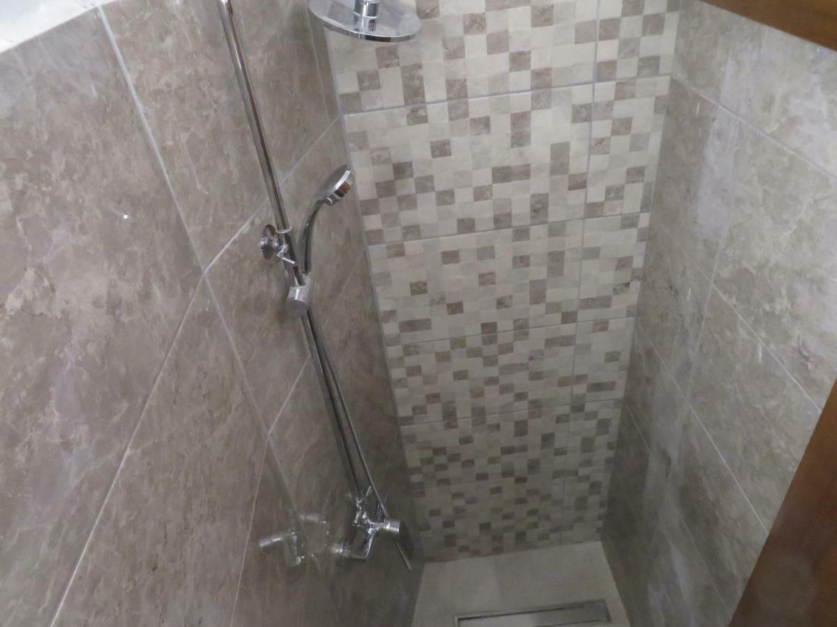 Vila Velvet Hotel Starigrad Paklenica Bagian luar foto