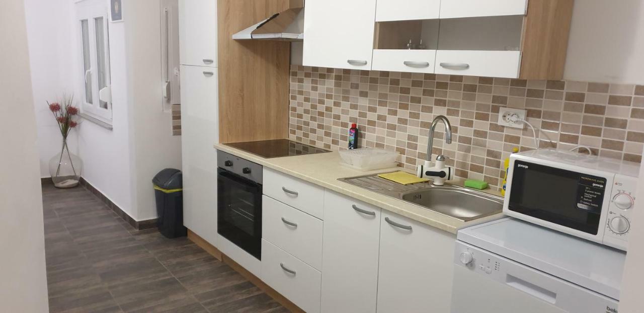 Vila Velvet Hotel Starigrad Paklenica Bagian luar foto